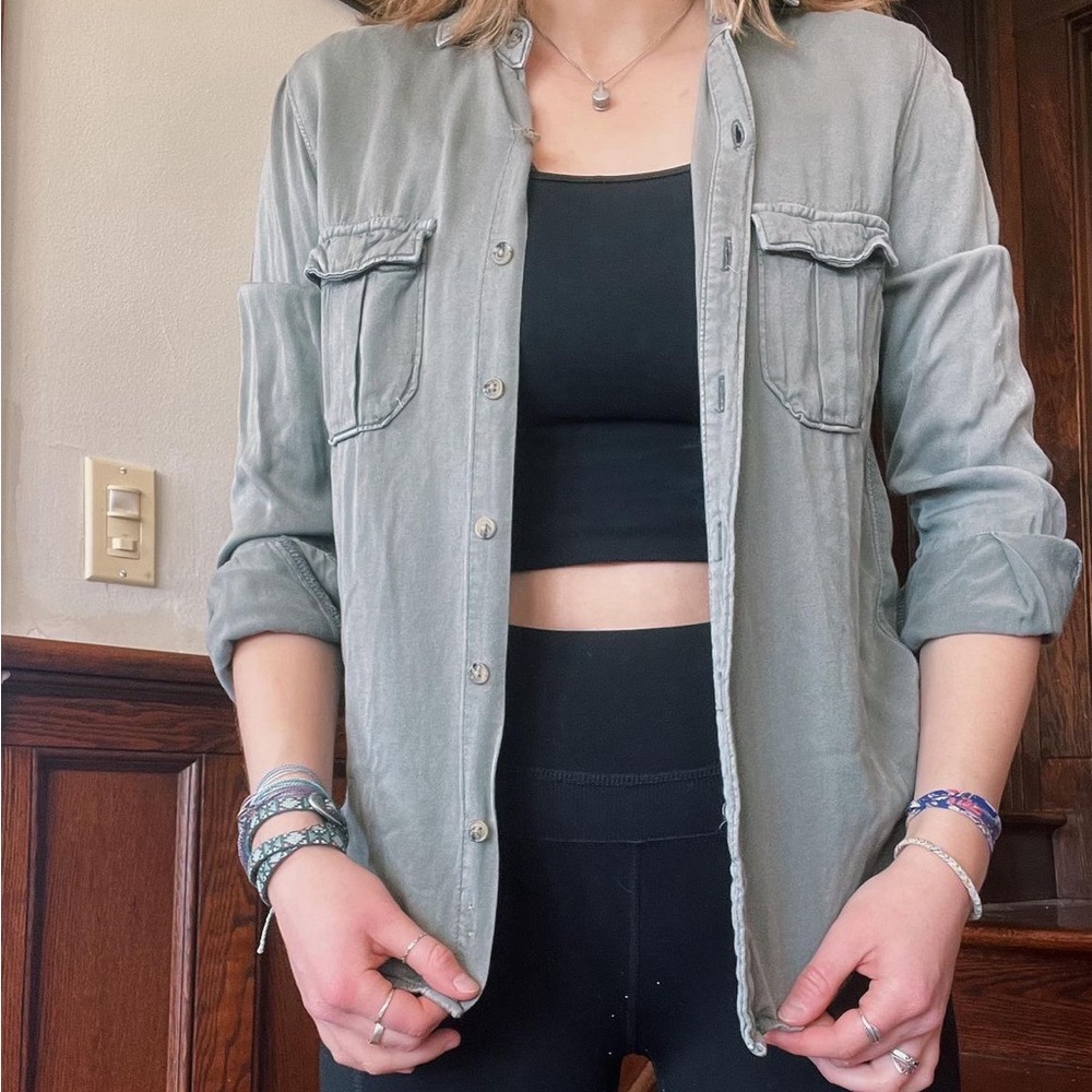 American eagle green button down - Picture 2 of 5